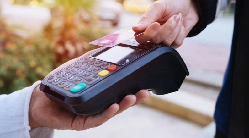 Pe 1 iulie expiră termenul de acceptare a plăților fără numerar de către unii agenți economici