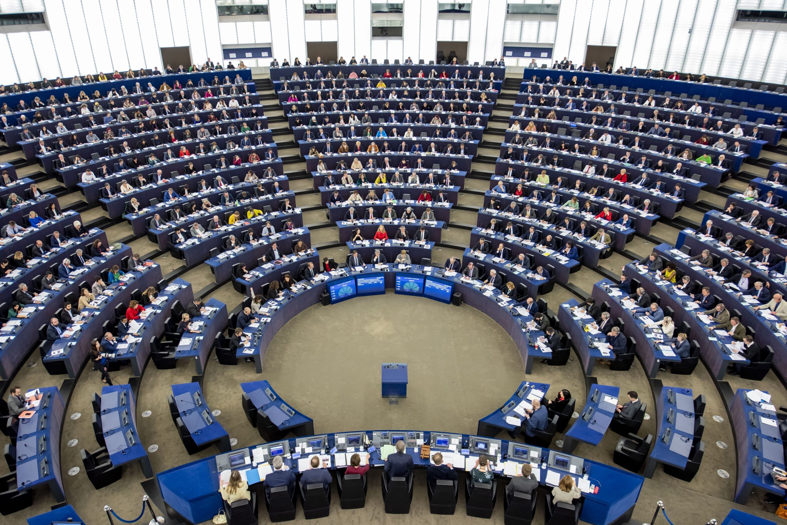 Parlamentul European va dezbate securitatea frontierei estice a UE și incursiunile dronelor rusești