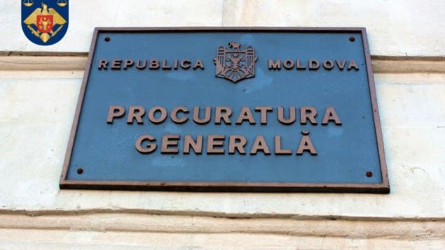 Un fost executor judecătoresc, trimis pe banca acuzaților. Ar fi bătut până la moarte un bărbat