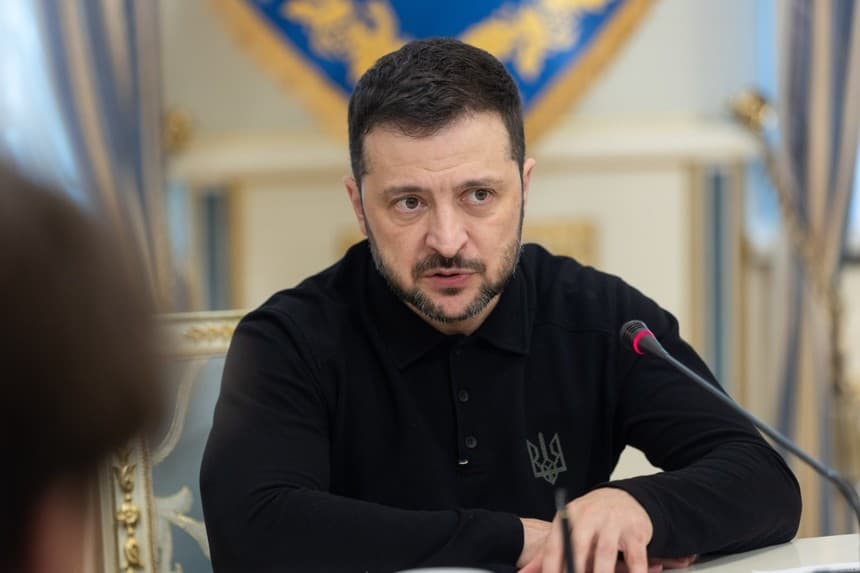 Zelenski îi transmite lui Lukașenko să acționeze pentru dezescaladare, nu doar să-și ceară scuze