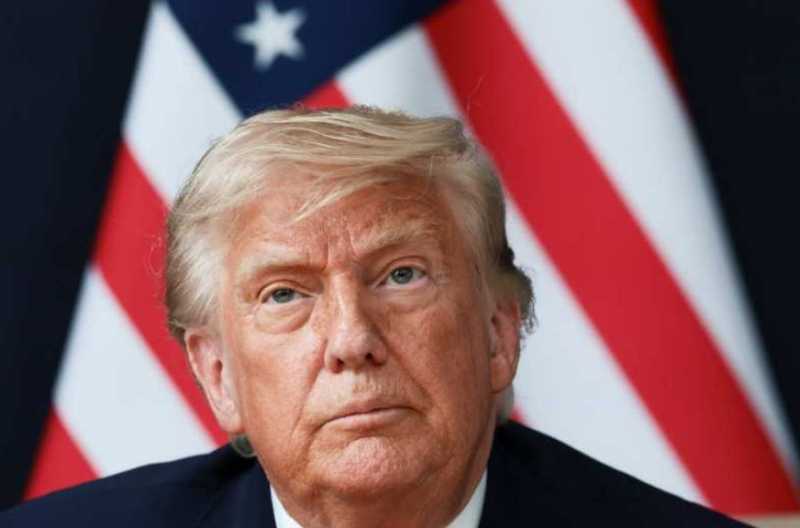 Trump amenință că nu va ajuta țările NATO dacă acestea o vor cere