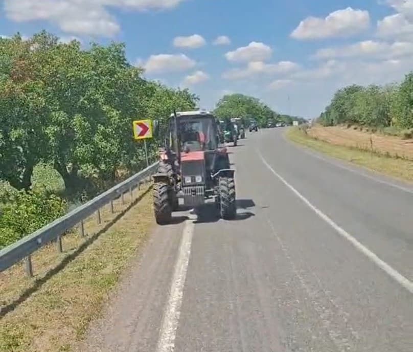 Protestele fermierilor // Accesul către alte două puncte de trecere a frontierei, blocat