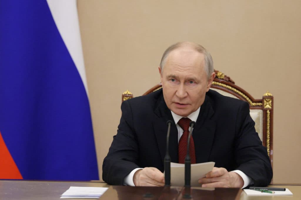 Putin spune că așteaptă sosirea negociatorilor americani odată ce Washingtonul va fi mai puțin ocupat cu Iranul