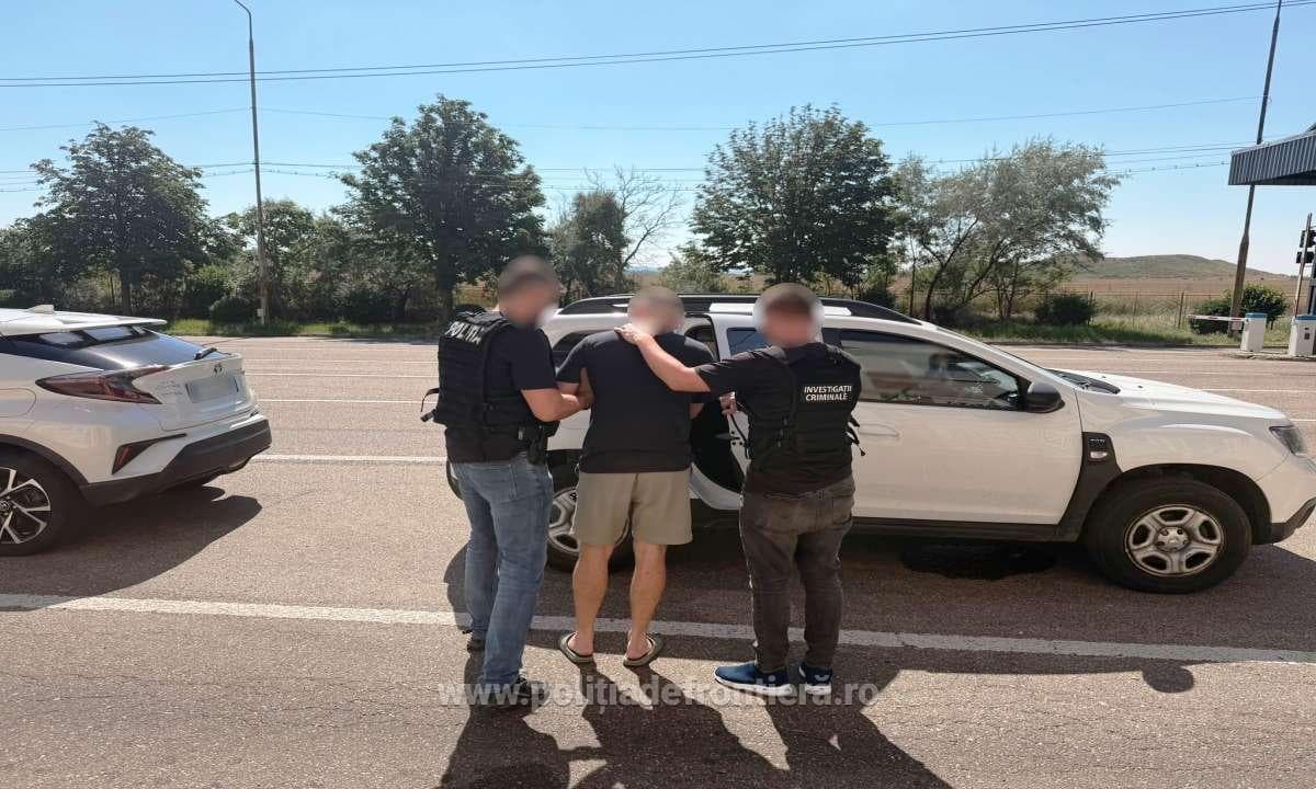 Moldovean căutat pentru viol în grup, reținut la frontiera cu România