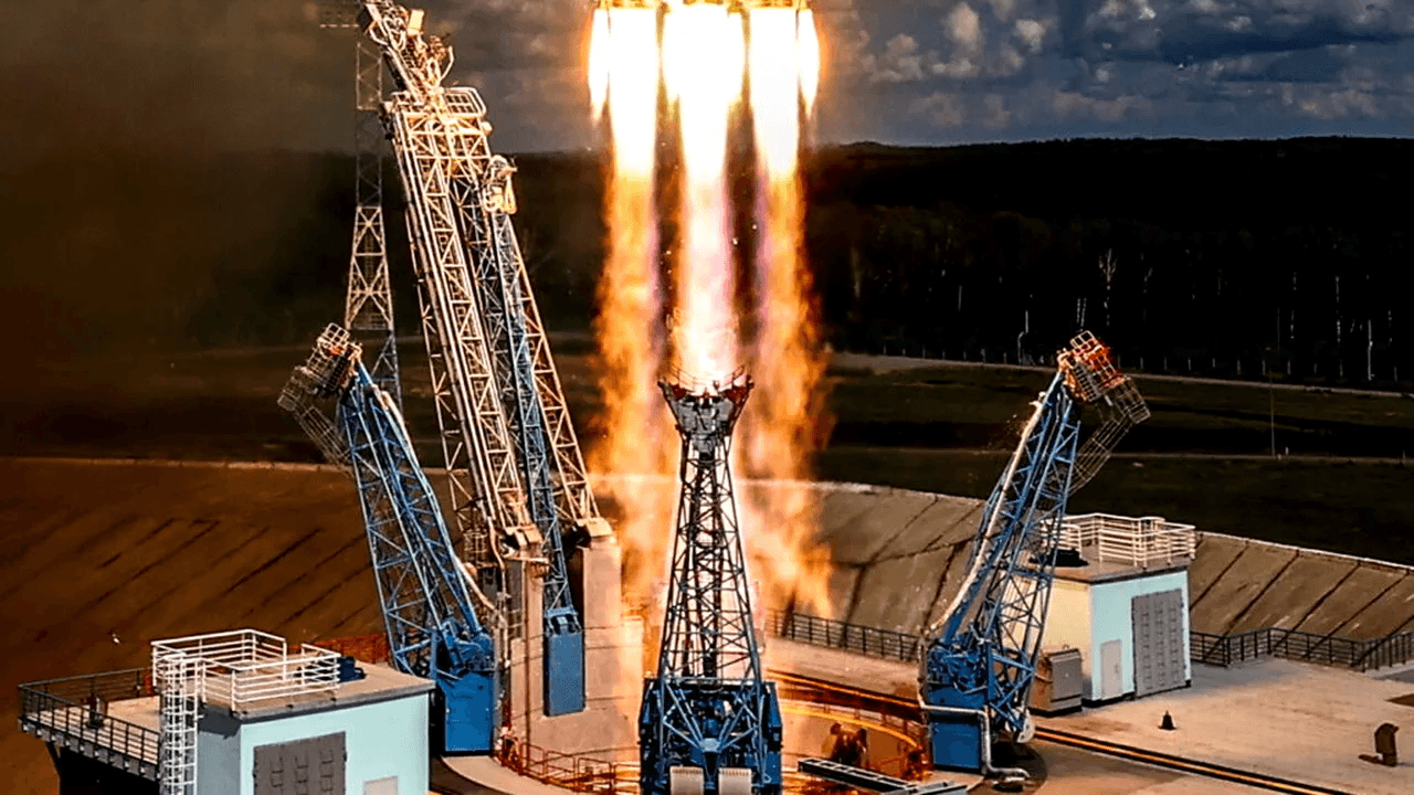 Răspunsul Rusiei la Starlink începe cu un eșec. Primul satelit s-a defectat, iar Ucraina susține că a lovit infrastructura sistemului