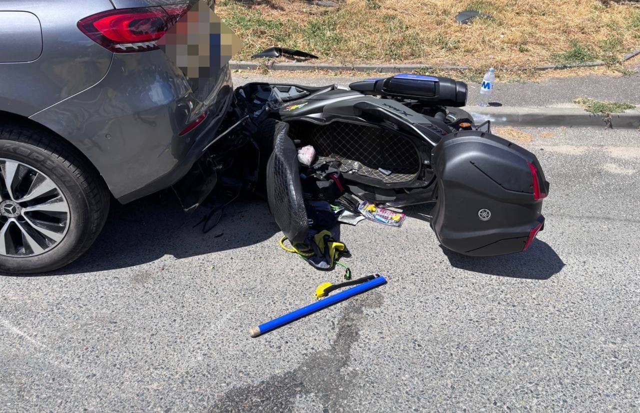 Motociclist, mort într-un accident în centrul Chișinăului. Șoferița implicată a fost reținută