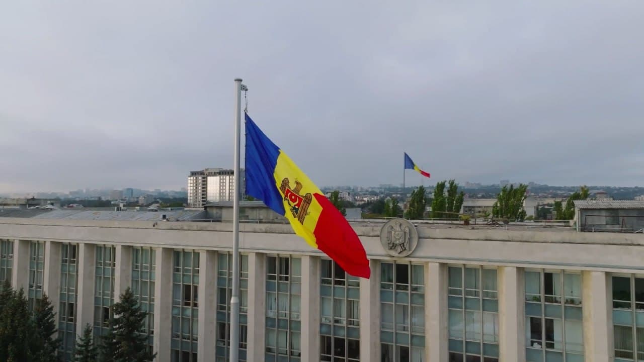 Expert-Grup: Viitorul Guvern trebuie să schimbe modelul economic și să stimuleze investițiile