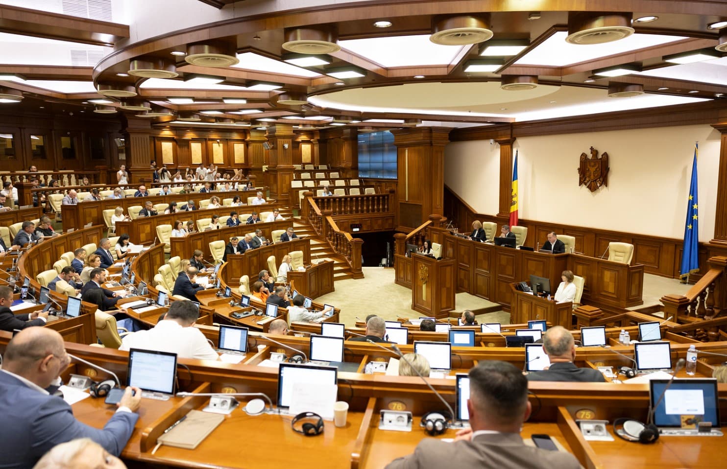 LIVE // Ședința plenară a Parlamentului din 9 iulie