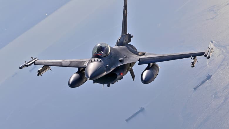 NATO anunță că va extinde misiunea de poliție aeriană din regiunea baltică. Competențe mai ample pentru avioanele Alianței