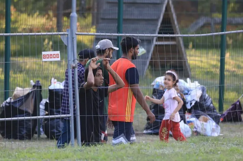 O nouă țară vecină cu Belarus se confruntă acum cu o creştere a numărului de migranţi la frontieră