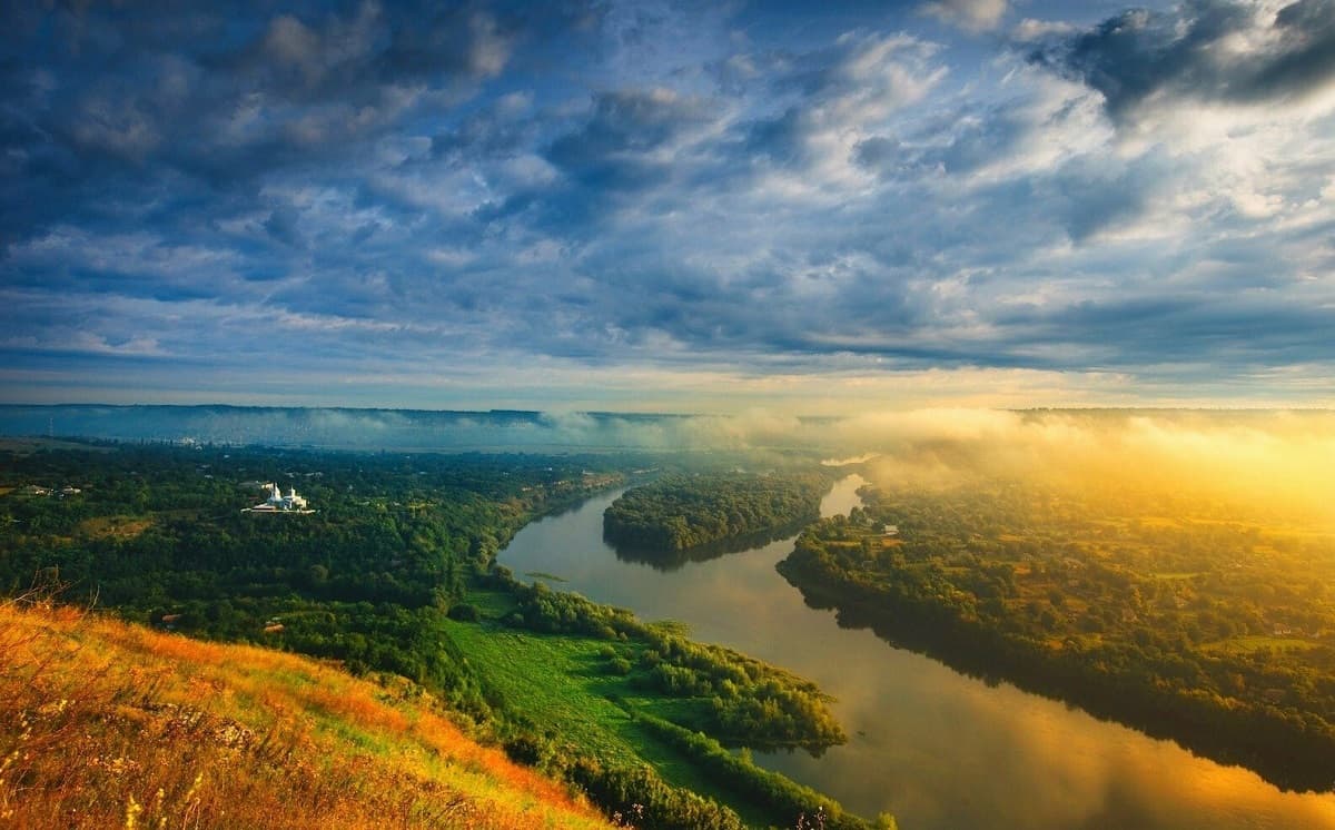 Republica Moldova a depășit pentru prima dată pragul de 300 de mii de turiști străini anual