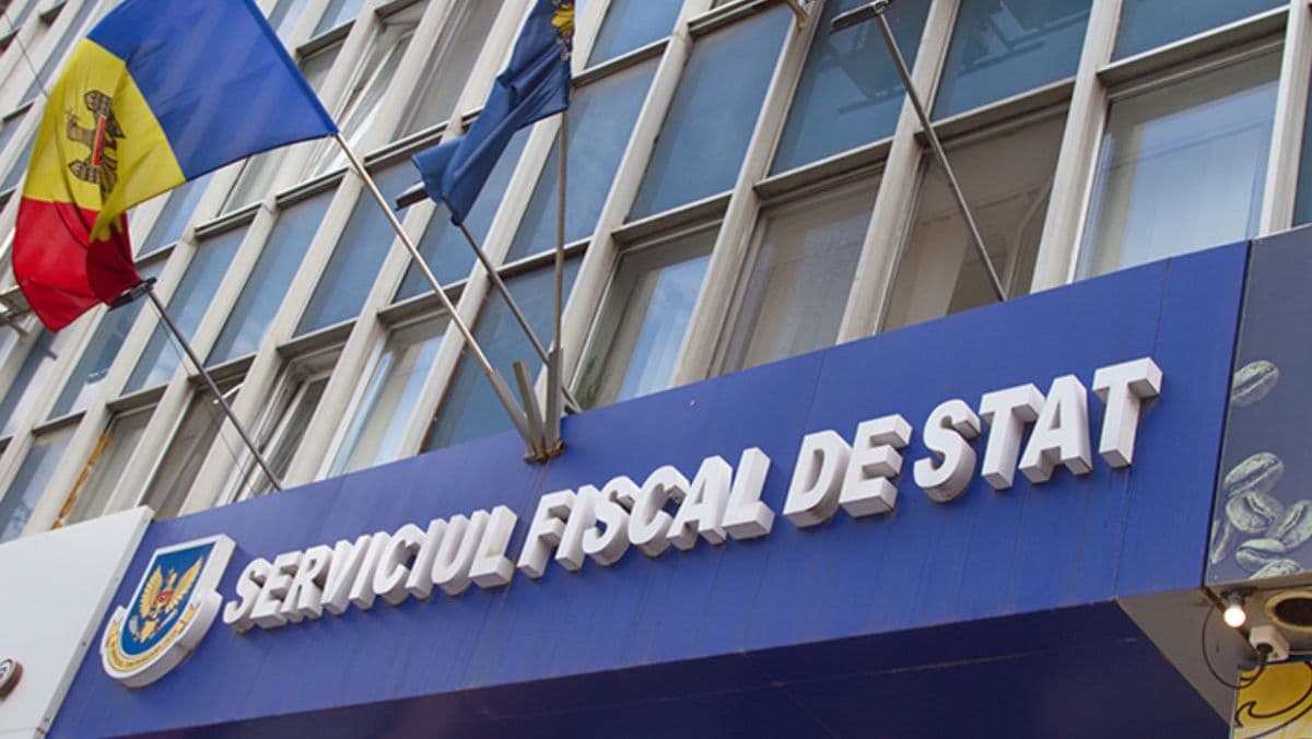 Peste 700 de cazuri de activitate economică ilicită, depistate de inspectorii fiscali în luna iunie