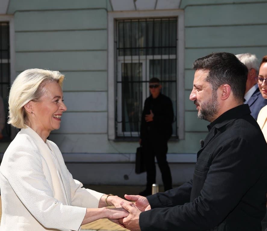 Ursula von der Leyen anunţă un parteneriat între UE şi Kiev în domeniul dronelor