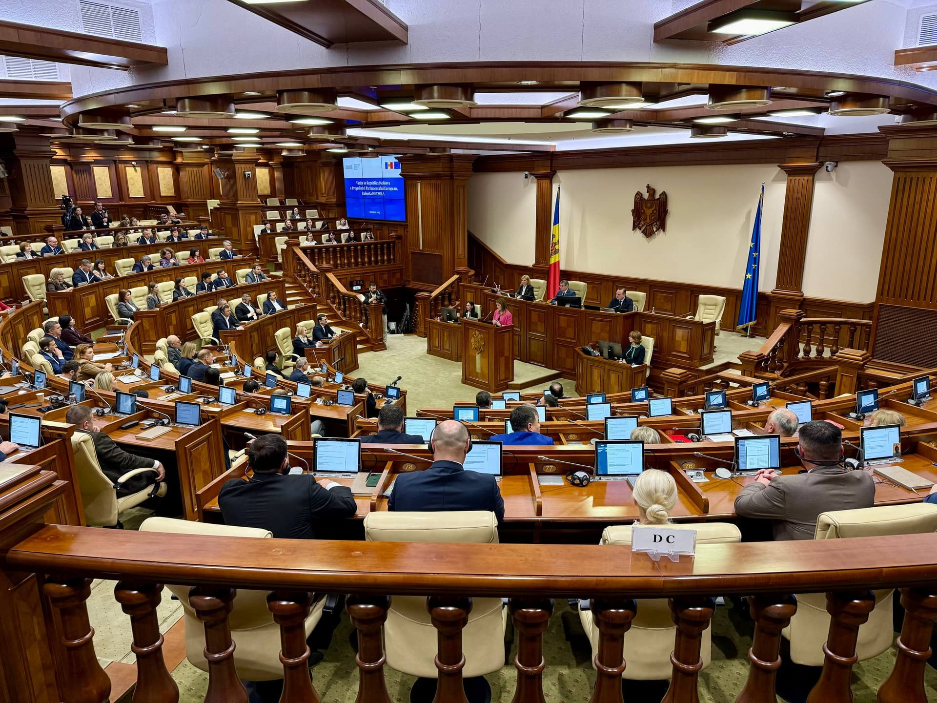 Experții Comisiei de la Veneția, în vizită la Chișinău în contextul avizului asupra Codului Parlamentului
