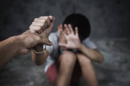 Un bulgar, trimis în judecată în R. Moldova pentru drogare și exploatare sexuală a copiilor