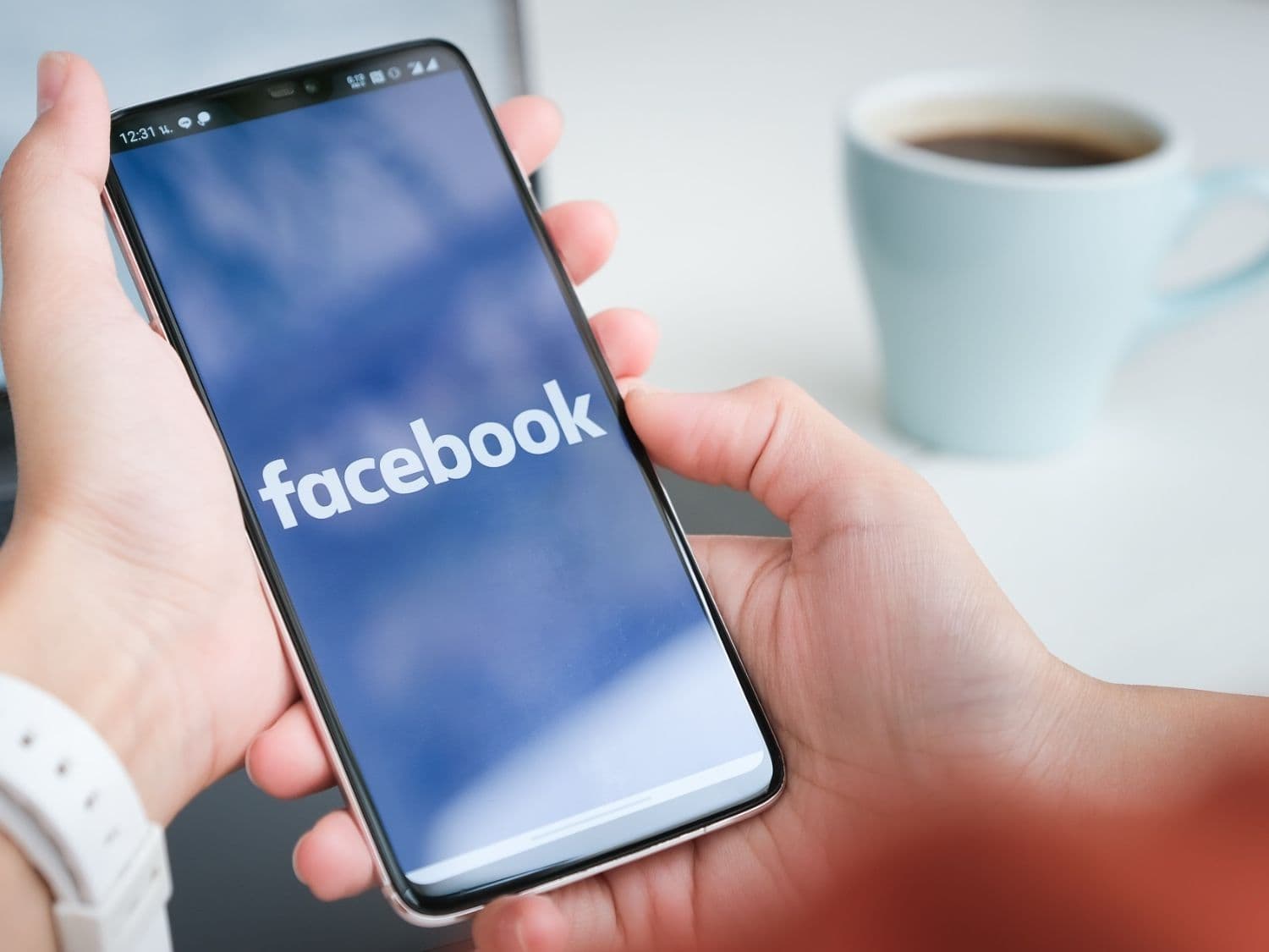 Facebook a picat în mai multe țări