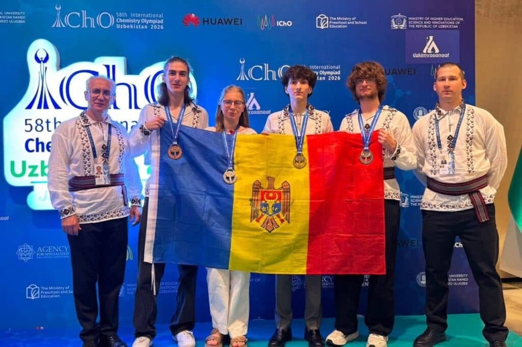 Patru medalii pentru R. Moldova la Olimpiada internațională de chimie din Uzbekistan