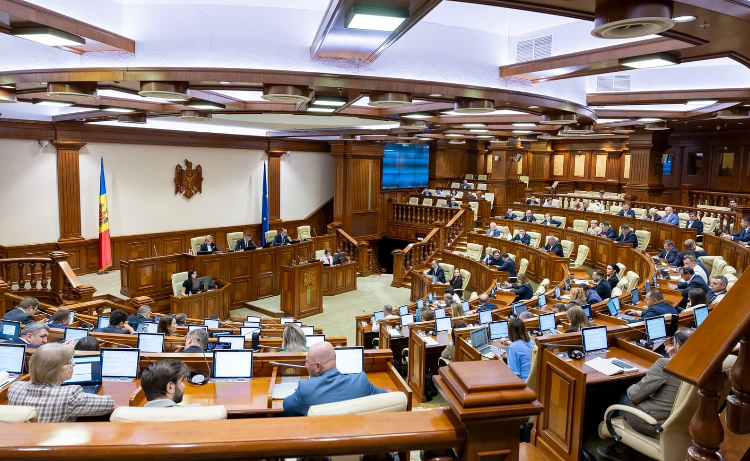 LIVE // Ședința Parlamentului din 21 iulie. Premierul desemnat Vasile Tofan, așteptat în plen