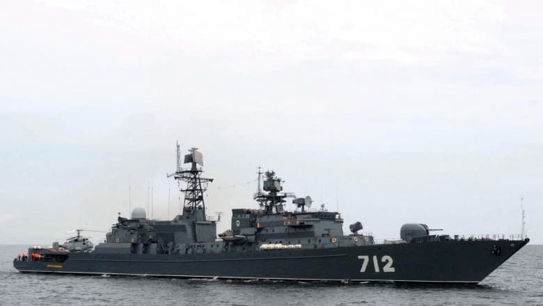 O navă de război rusă a efectuat un exercițiu cu muniție reală în apropiere de Marea Britanie