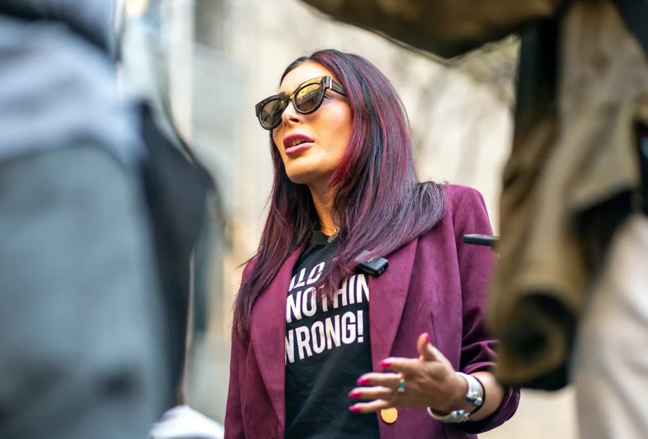 O faimoasă activistă MAGA din SUA, care l-a criticat pe Zelenski, acum anunță că a fost influențată de propaganda rusă