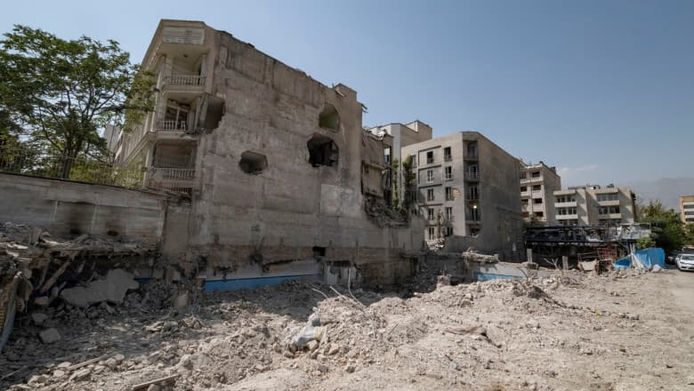 SUA au lansat o nouă serie de atacuri în Iran. Apărarea antiaeriană a fost activată la Teheran