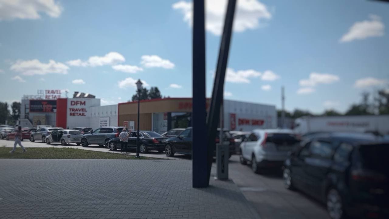 Trafic intens la PTF Sculeni. Poliția de Frontieră le recomandă șoferilor să opteze pentru rute alternative