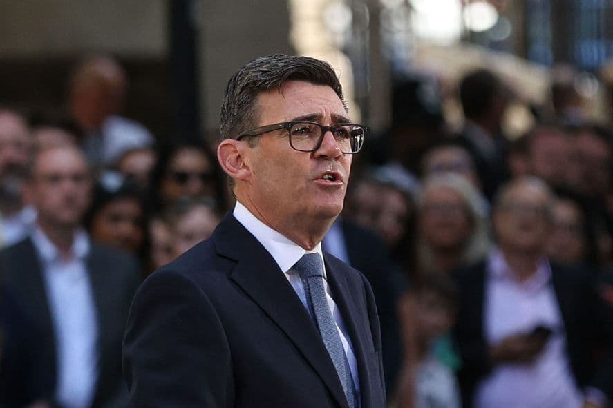 Zelenski este primul oaspete străin care va fi primit de noul premier britanic Andy Burnham