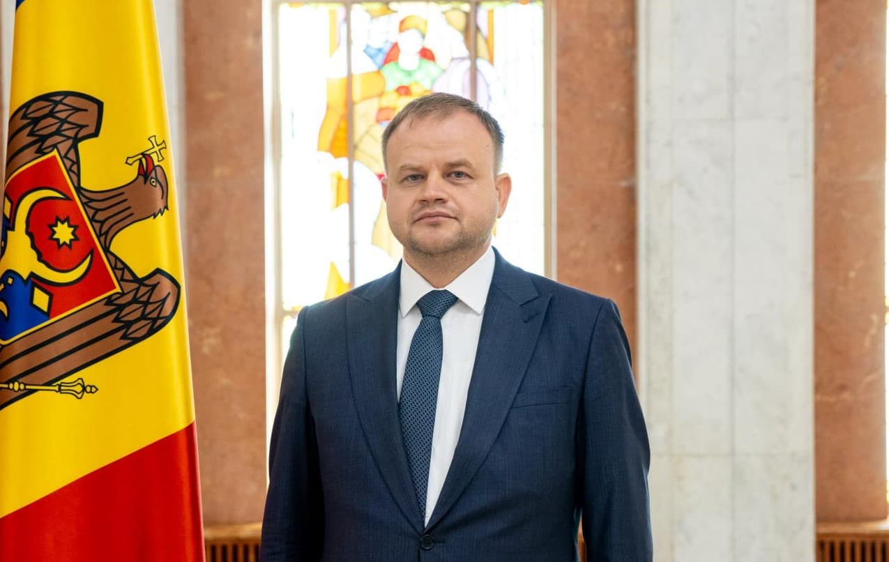 Ex-vicepremierul Roman Roșca revine în Parlament. CEC solicită validarea mandatului de deputat
