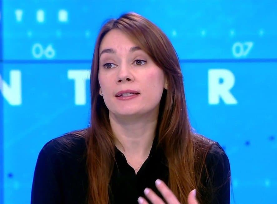 Fosta directoare a RT France și comentatoare pro-Kremlin, vizată de un ordin de expulzare din Franţa