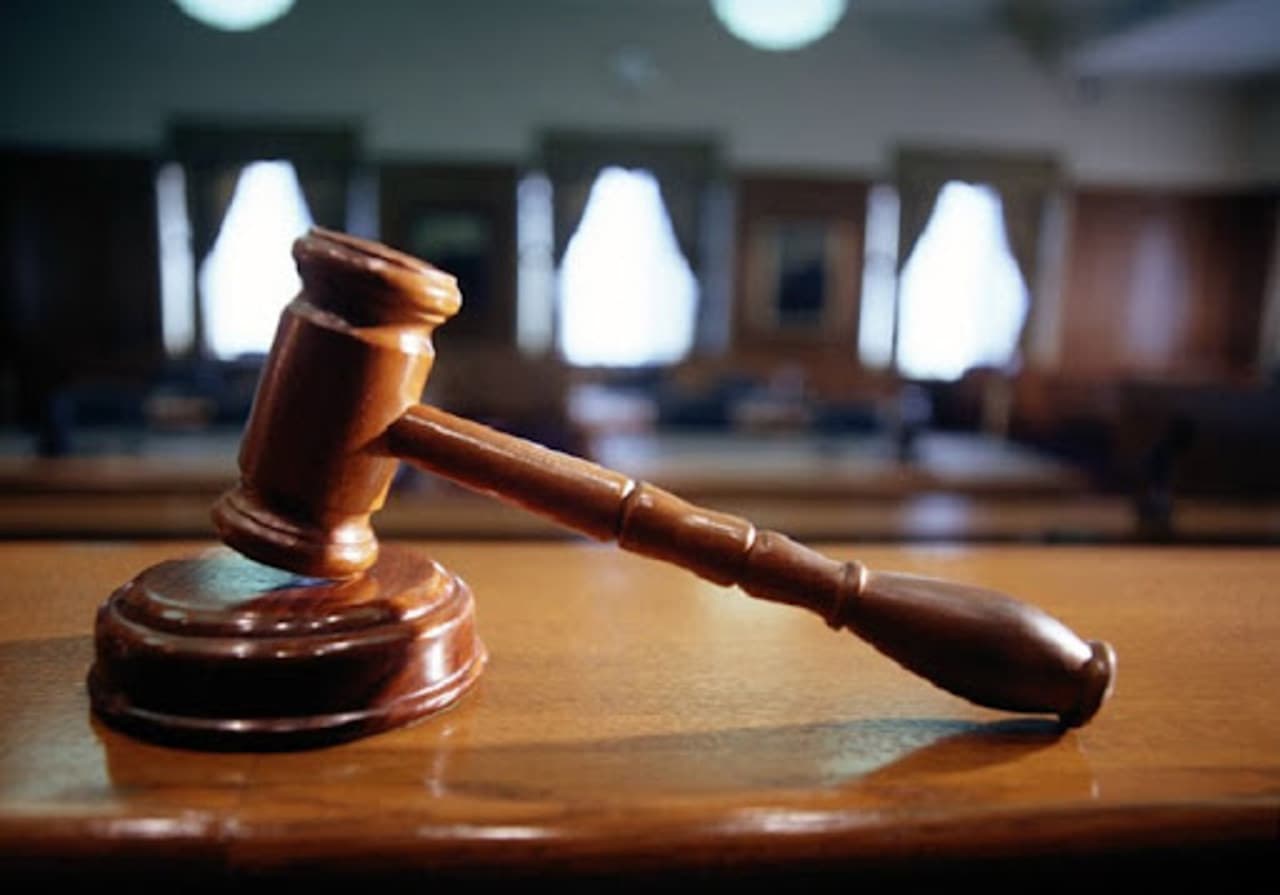 Bărbat trimis în judecată după ce și-ar fi ucis concubina. Riscă detenție pe viață