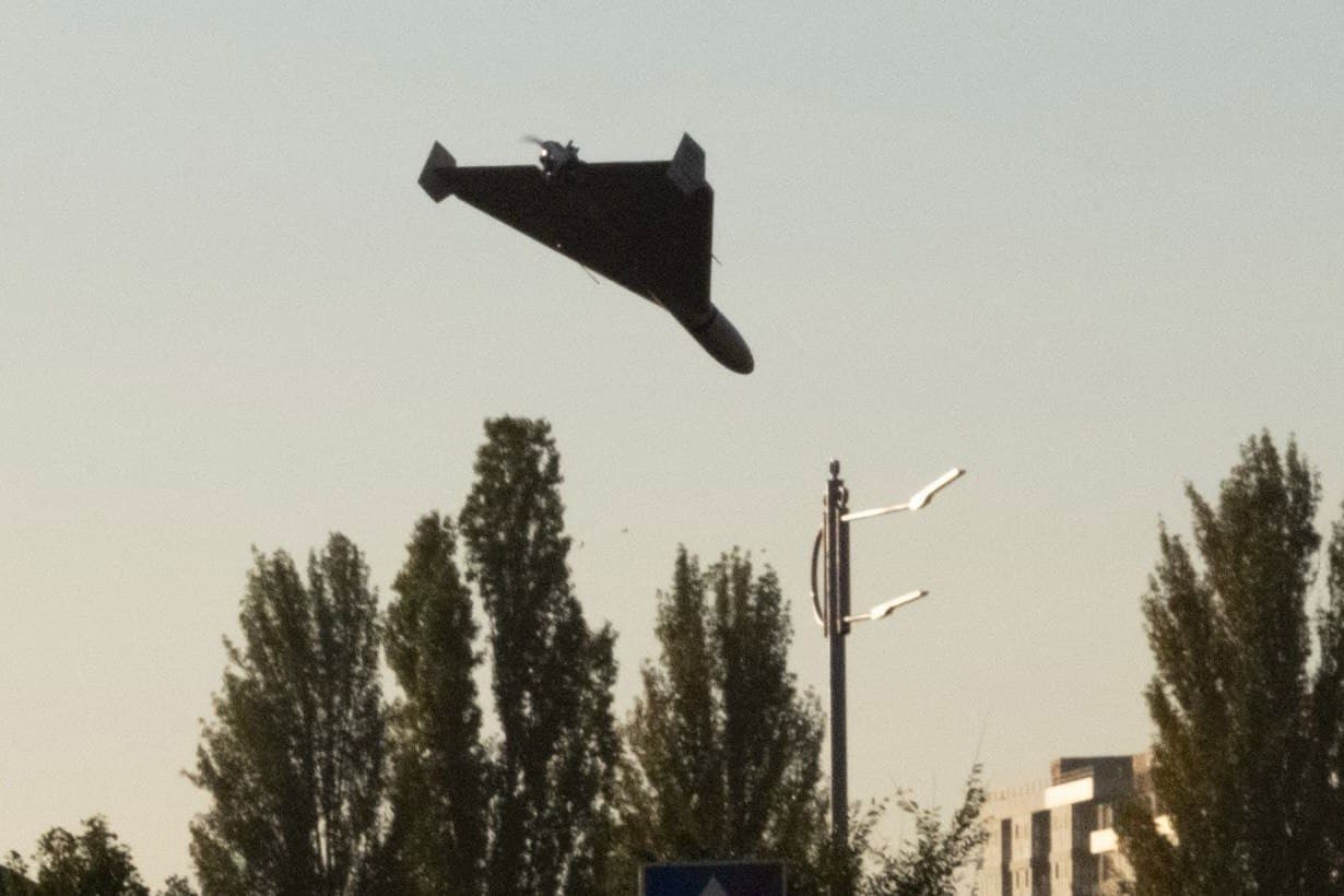 O dronă asemănătoare unei Gheran 3 a survolat neautorizat spațiul aerian al Republicii Moldova