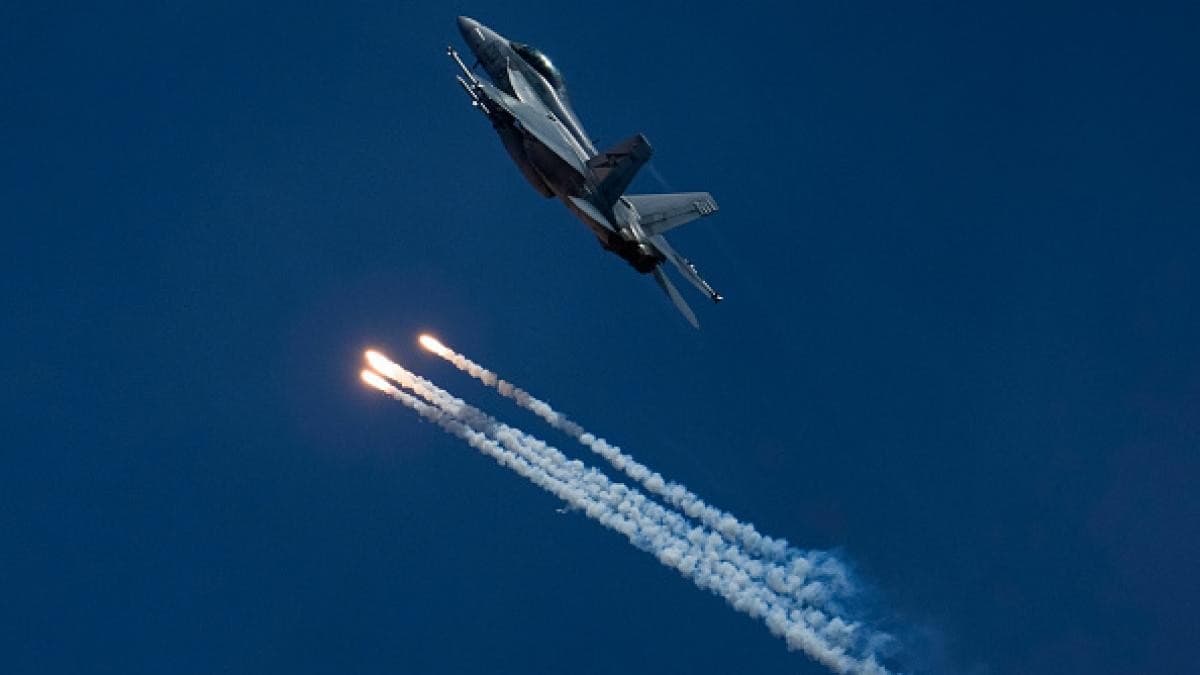 O dronă care a intrat în spaţiul aerian român, dinspre R.Moldova, în apropiere de Galaţi, a fost doborâtă. Miruţă: Felicitări piloţilor pentru o misiune reuşită!