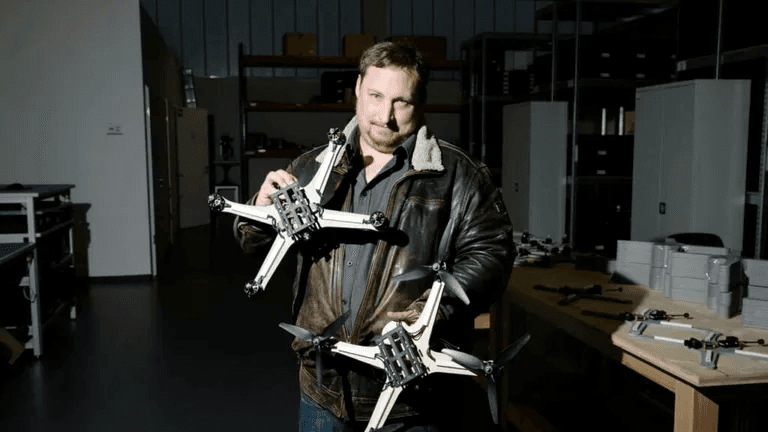 Șeful unei companii germane care livrează drone Ucrainei trăiește ascuns după un presupus complot rusesc de asasinare. „Mi-am făcut testamentul”