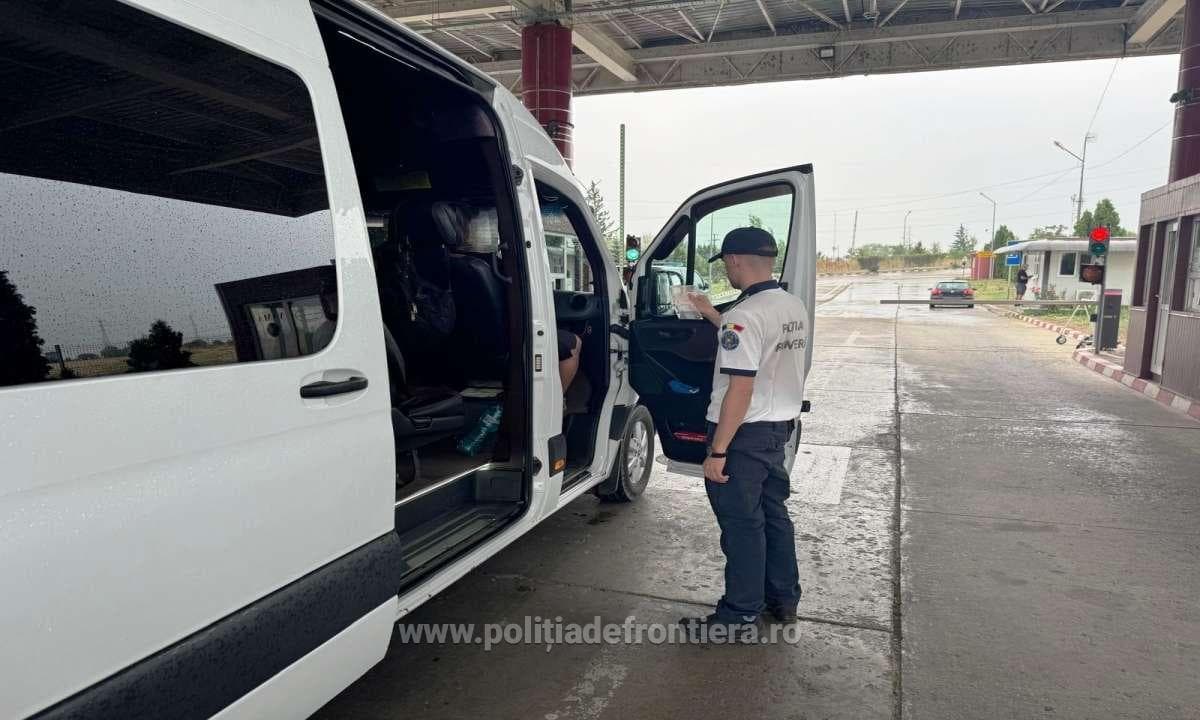 Moldovean căutat prin Interpol, reținut la frontiera cu România