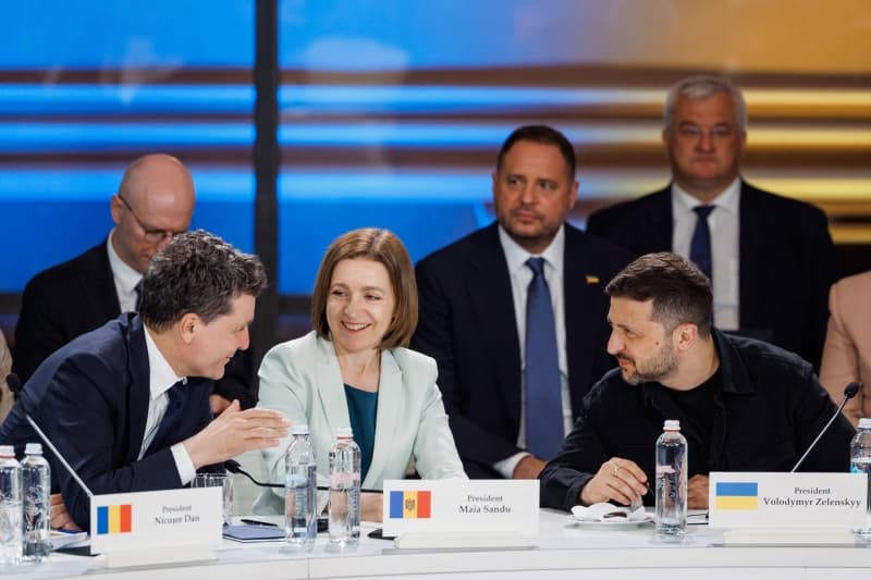 Volodimir Zelenski și Nicușor Dan vor fi prezenți la Chișinău de Ziua Independenței