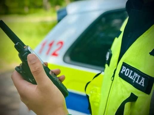 Fetiță de patru ani, dispărută din Policlinica din Criuleni. Ar fi fost urcată într-o mașină neagră