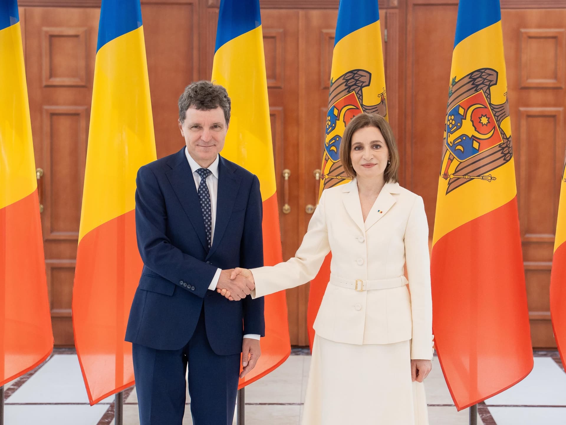 FOTO // Nicușor Dan, după întrevederea cu Maia Sandu: Dronele rusești, o provocare constantă. Vom aprofunda cooperarea