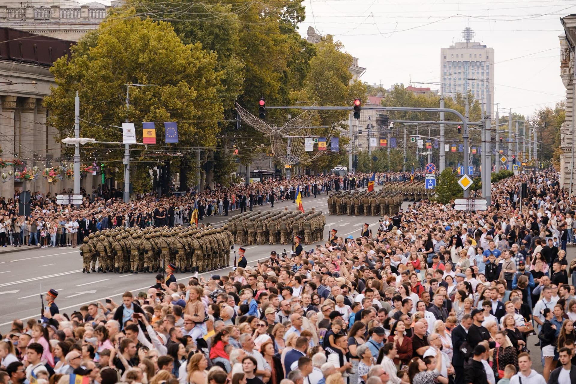 Maia Sandu și Igor Grosu, după parada militară de Ziua Independenței: „Putem să ne mândrim cu cei care au grijă să fim în siguranță”