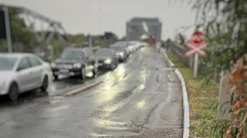 Trafic intens în PTF Giurgiulești-Galați, pe sensul de intrare în R. Moldova. Poliția de Frontieră recomandă trei puncte alternative
