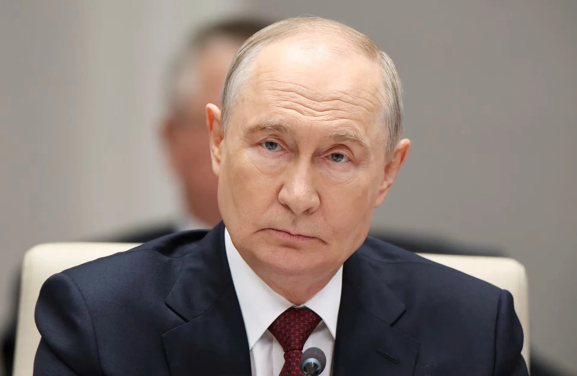 Putin spune că Rusia câștigă pe câmpul de luptă și nu va negocia cu „teroriștii”