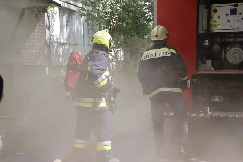Un minor de 15 ani a ajutat la salvarea unui bărbat dintr-un apartament în flăcări, la Bălți