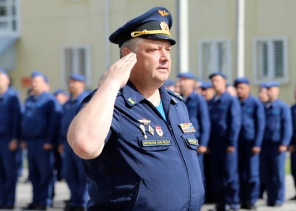 Generalul rus responsabil de bombardierele nucleare ale lui Putin, împușcat în față și abdomen. Atacul a avut loc în apropierea bazei unde sunt staționate avioanele