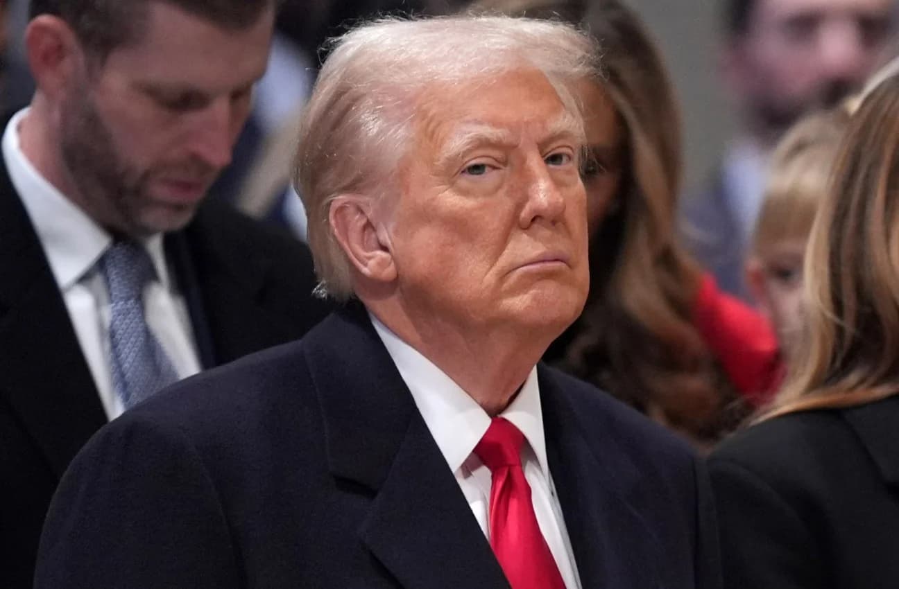 Trump ameninţă că va opri comerţul cu ţările faţă de care SUA au deficit, dacă Fed nu va reduce drastic dobânzile
