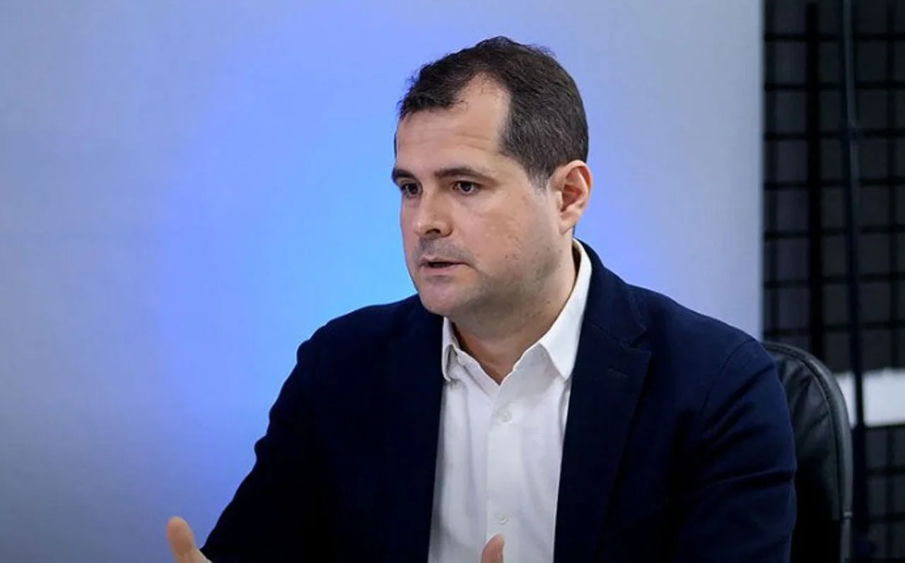 VIDEO // Guvernul va pregăti măsuri pentru simplificarea activității micilor producători. Vasile Tofan: „Statul trebuie să fie un partener pentru cei care muncesc acasă”