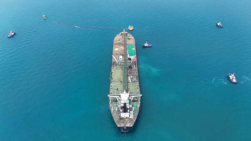 Prețul petrolului crește în urma escaladării tensiunilor în Orientul Mijlociu și a atacurilor Houthi