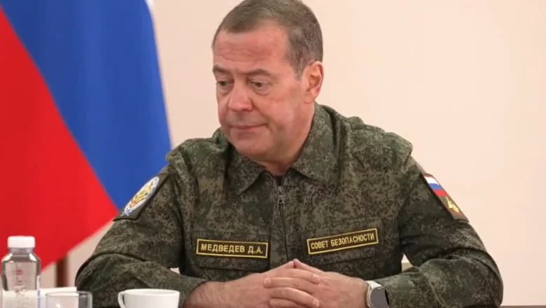 Medvedev asigură ruși că nu va exista o mobilizare după alegeri: „Provocare mincinoasă din partea autorităților nemernice de la Kiev”