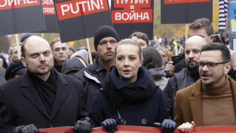 Opozantul rus Ilia Iaşin cere mobilizarea la alegeri împotriva Kremlinului. Trucul prin care el vrea să arate că Putin poate fi învins