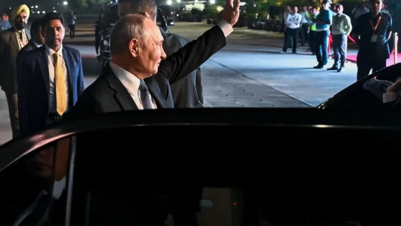 Vladimir Putin a ajuns în India pentru summitul BRICS. Războaiele din Iran și Ucraina vor fi în centrul discuțiilor cu Xi și Modi