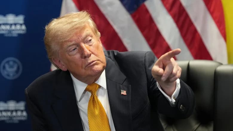 Trump avertizează că SUA ar putea rămâne în Iran şi ar putea să păstreze petrolul „la fel ca în Venezuela”