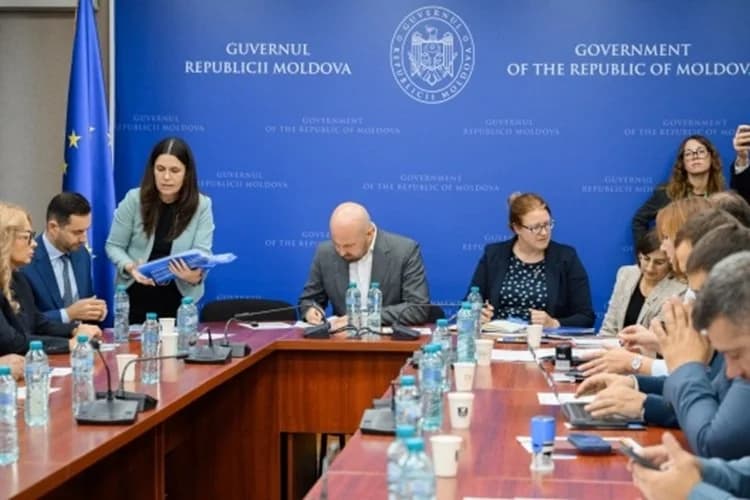 S-a semnat acordul pentru construcția unei noi stații de captare a apei din râul Nistru